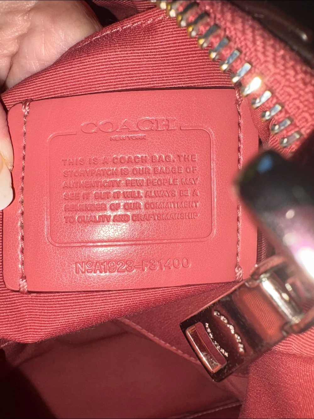 Coach Elle hobo bag  shoulder bag  satchel  pebble Leather dusty Rose/Silvertone